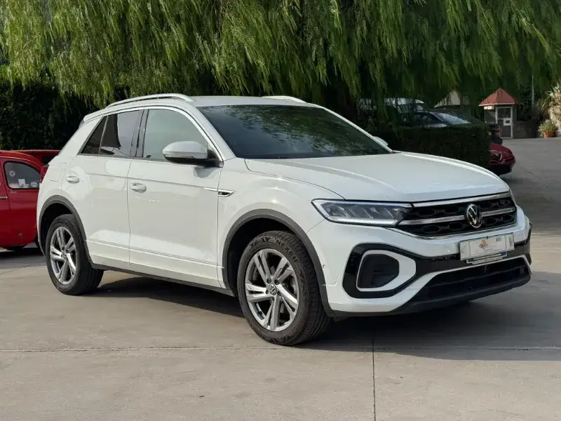 Volkswagen T-Roc — foto 19